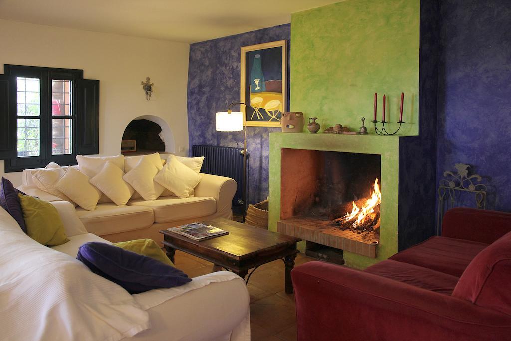 Hostal Nou De Crespia Luaran gambar